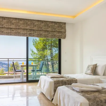 Islamlar Sleeps 4 With Pool Air Con And Wifi